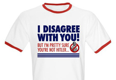 camiseta hitler.jpg