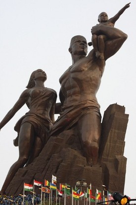 senegal estatua.jpg