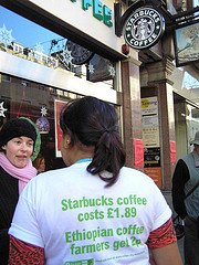 Oxfam protesta contra Starbucks